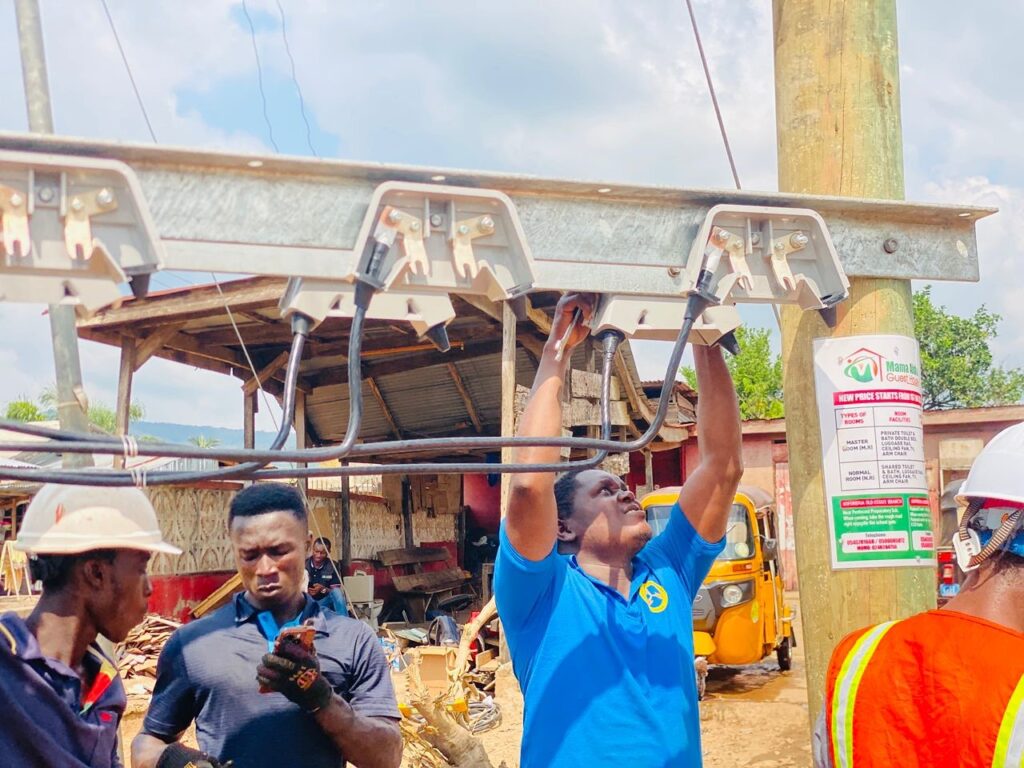 Kneuma Engeeners at work